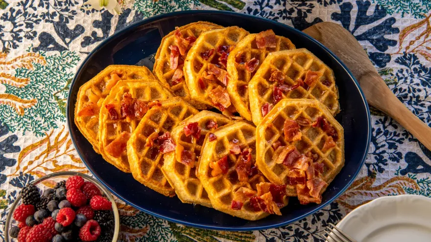 Waffles de Cerveza con Tocino, un desayuno rico y diferente