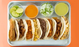 Taquerías icónicas. Héroes del servicio Coca-Cola. La taquería que recibe 600 clientes diarios en San Pedro