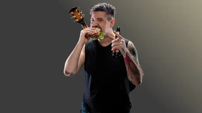 Jonás González: El ícono musical de Plastilina Mosh nos comparte sus restaurantes favoritos.