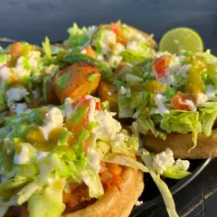 La historia y el corazón de Antojitos las 5 Marías: sabor tradicional con alma familiar