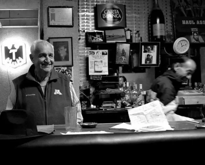 ¿Ya hiciste la ruta de las cantinas? Aquí hay dos octogenarias, geniales y que seguramente no conoces