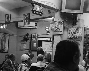 Continuando con la ruta de las cantinas. Aquí 2  cuarentonas donde encontrarás la verdadera esencia del sabor norestense.