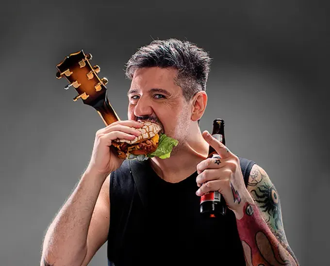 Jonaz de Plastilina Mosh, nos comparte cuáles son sus restaurantes favoritos en Monterrey, dependiendo del antojo