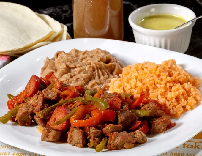 Taki-Ando : Sabores imperdibles con sazón hogareño