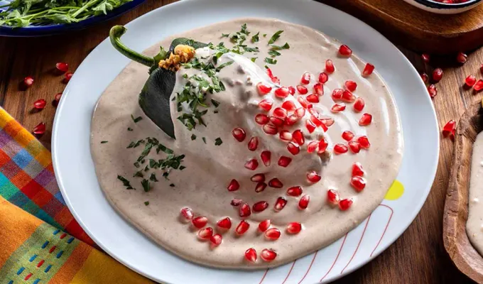 Sigue el furor por el chile en nogada: ahora Vips ofrece 2x1 del 13 al 16 de septiembre