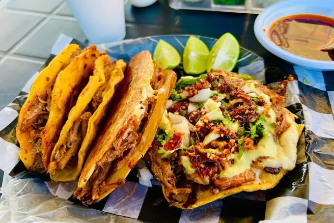 La birria, platillo originario de Jalisco, ha ido llegando a NL en los últimos años. ¿Cobrará fuerza? Aquí 3 opciones en Cumbres