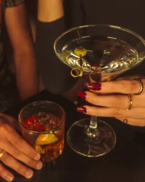 Coctelería de autor + ambiente íntimo = MAUI