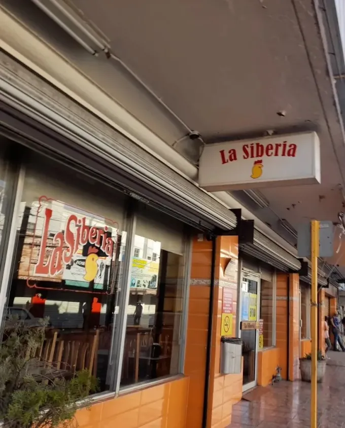 En Colegio Civil se encuentran las originales tostadas siberia, quienes inventaron el platillo en 1946 e hicieron historia en la gastronomía de NL