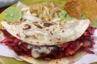 Según expertos de zona Cumbres, estas son las 3 taquerías locales preferidas de los vecinos por la noche