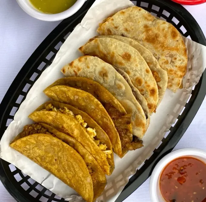 Estos son los 3 tacos mañaneros favoritos de los vecinos del Casco de San Pedro