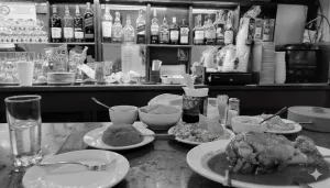 Ruta de las cantinas. El Arbolito: sólo hombres, chamorro de puerco, cortadillo y cerveza desde 1947 en la Colonia María Luisa