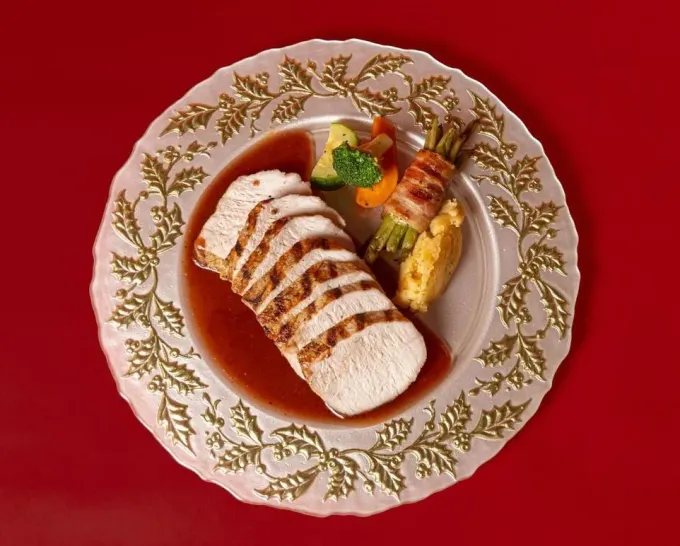 Restaurantes en NL que en esta época ofrecen menú para posadas... obvio, para llevar. Lasaña, pasta, puré, pollo, filete, gravy, lomo, y ensaladas