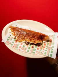 Puedes seguir la dieta incluso en puestos taqueros. Tacos en costra de queso: la opción keto que ya está disponible en lugares icónicos de Nuevo León