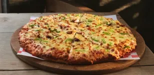 ¿Y si mejor pides comfort food con sabor casero? Aquí 3 pizzerías de colonia en Santa Catarina con pepperoni, piña, aceitunas, trompo y hasta Cheetos Flamin' Hot — Gastronomía en Monterrey, Nuevo León