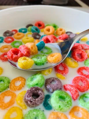 La comida que representa la niñez no son los nuggets o la pizza, es el cereal. Cerca de 49% de los niños en México lo consume por lo menos una vez a la semana — Gastronomía en Monterrey, Nuevo León