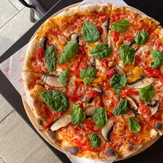 ¿Estás a dieta pero tienes ganas de pizza? No te quedes con el antojo: Vanessa Sierra nos dice qué podemos pedir en Pizza Studio para comer sin culpa