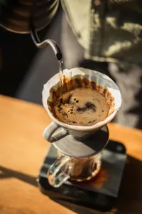 Los baristas, tostadores y aficionados del café en MTY tienen una cita el 19 de abril en Casa Aprés: competencia de filtrado, degustación y barra con mocktails — Gastronomía en Monterrey, Nuevo León