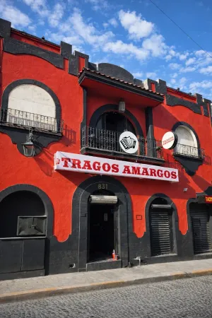 En Barrio Antiguo ya hay cantinas especializadas en música norteña. "Tragos Amargos" recién abre sus puertas y celebrará con grupos, pista y DJ el 10 y 11 de abril