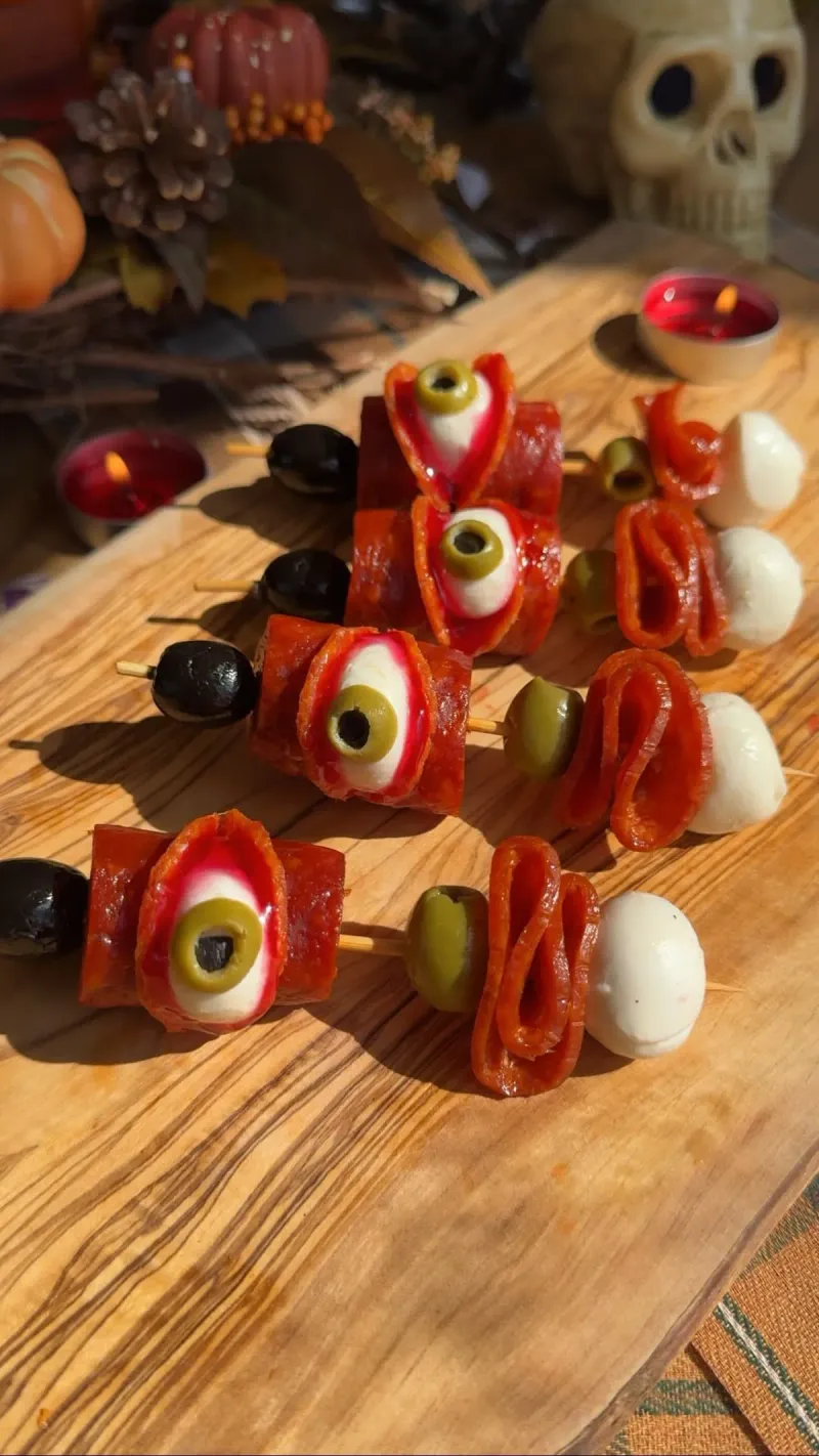 Guía para impresionar. ¿Ya tienes plan para Halloween? Aquí 10 ideas fáciles para elevar los snacks de tu fiesta y convertirla en una escena de terror