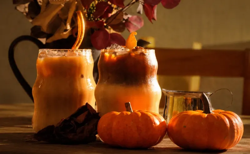 El otoño en MTY tiene algo que las otras estaciones no; aspiramos a vivir una versión estadounidense de la temporada: Pumpkin Spice, Halloween y parques de calabaza