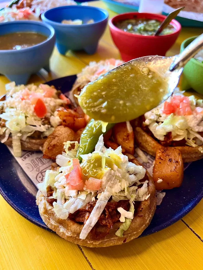 Antojitos Las 5 Marías