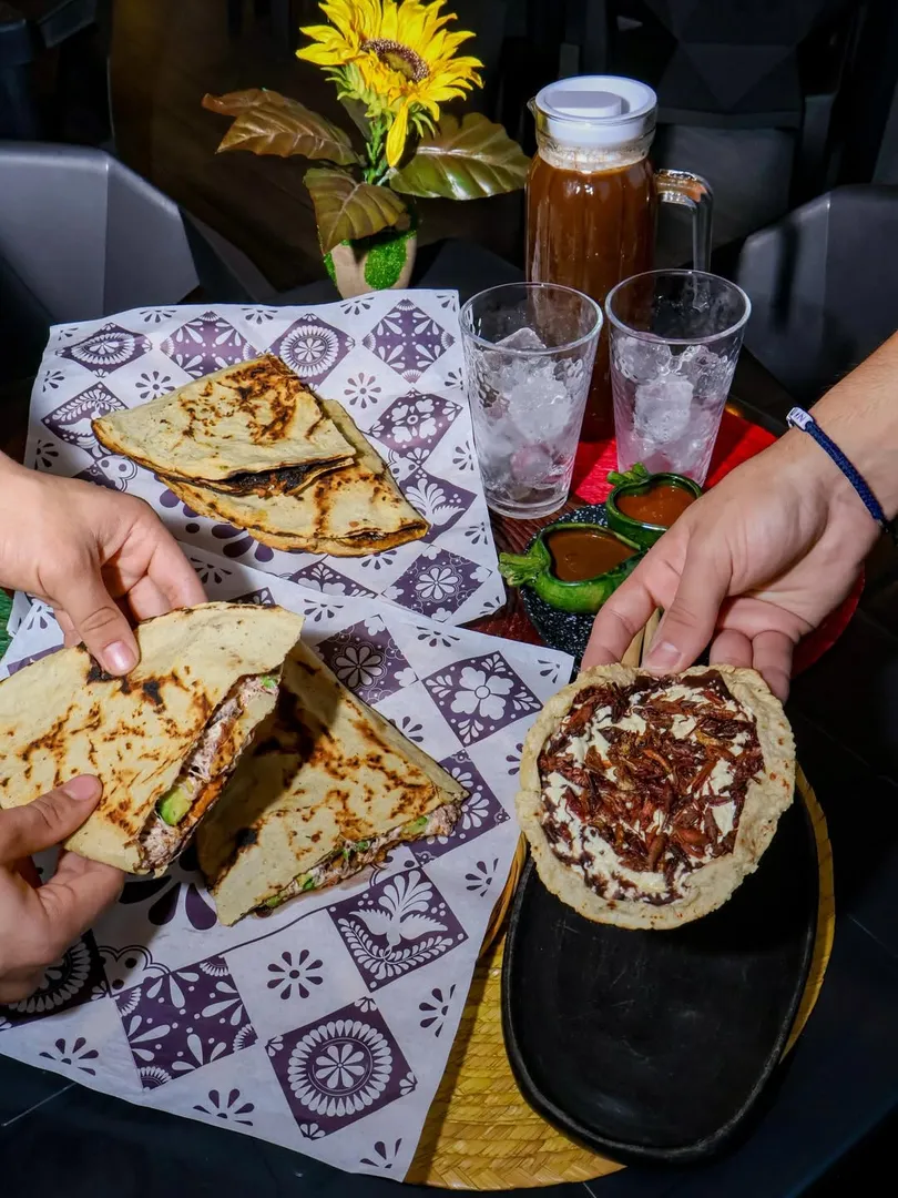 Tlayudas Mañon, restaurante en Nuevo León