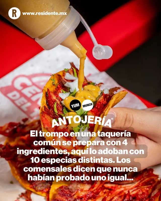 El trompo en una taquería común se prepara con 4 ingredientes, aquí lo adoban con 10 especias distintas. Los comensales dicen que nunca habían probado uno igual...