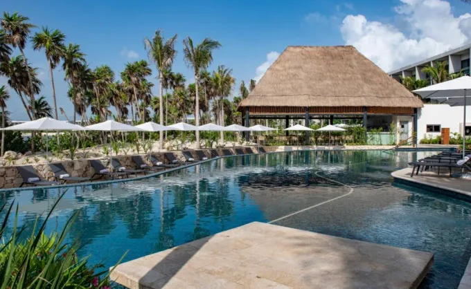 ¿Vas a Tulum? Vive el lujo total en Hilton con Enclave — Gastronomía en Monterrey, Nuevo León