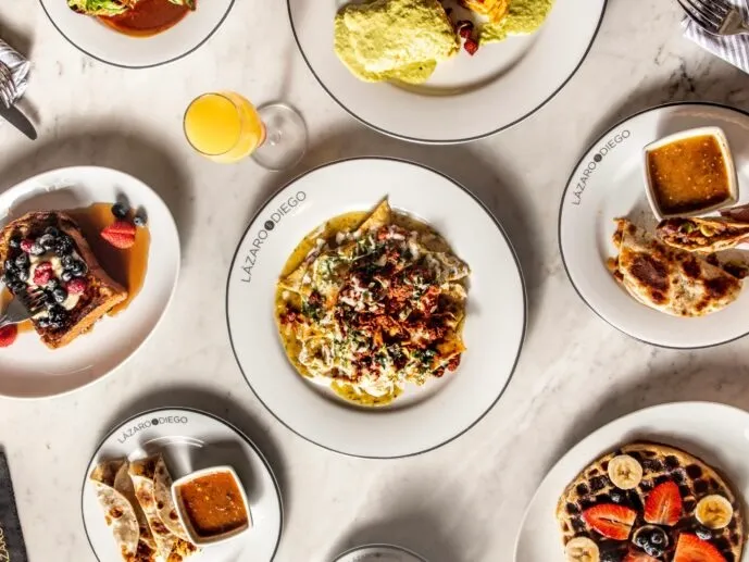 ¿Se retrasó tu vuelo? Al menos ya hay mejor oferta gastronómica en el aeropuerto.