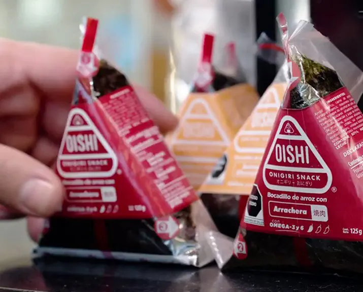 Comida y bebida por $65 pesos. ¿Qué más puedes pedir? En 7-eleven ya hay un montón de opciones de buena comida lista para disfrutar