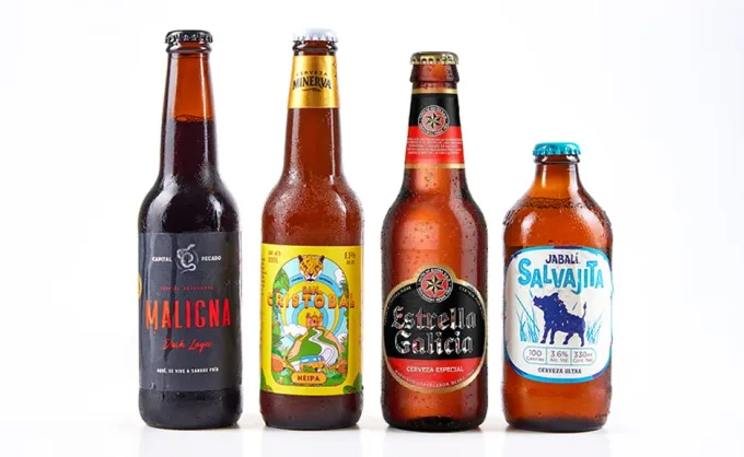 ¿Alitas y cheve? aquí cuatro cervezas ideales para cada tipo de alita, del toque herbal al amargor perfecto.