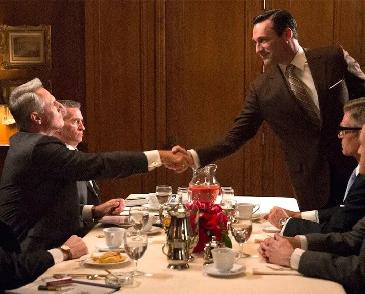 Etiqueta Restaurantera: en comidas de negocios ¿Quién paga y quién debe irse primero?