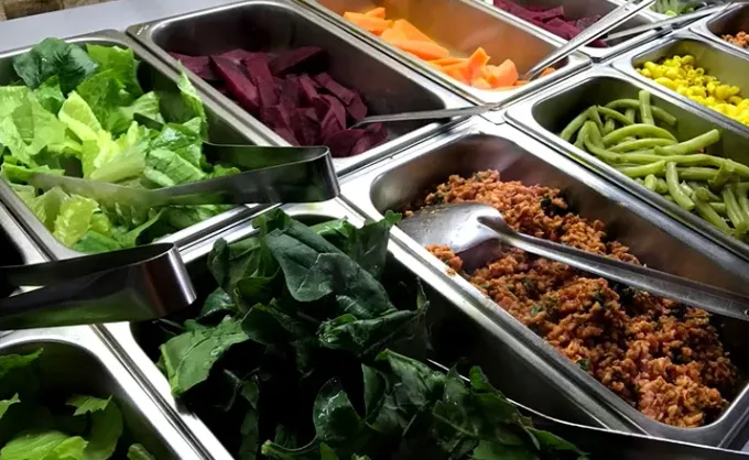 ¿Te gustan las propuestas diferentes? A nosotros también. Aquí un buffet vegano en Barrio Antiguo