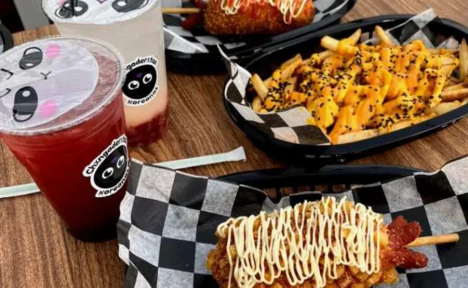 Mercancía K-pop + cafetería coreana = Chingaderitas Koreanas, otra genial innovación en el centro de MTY