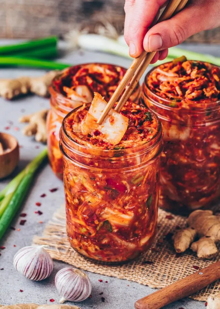 Receta de Kimchi. ¿Sabes lo que es? Repollo fermentado rico en antioxidantes perfecto para acompañar cualquier proteina.