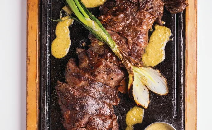 Oreada por 8 horas y asada al mezquite, la Carne Zaraza de Arrachera Asada de El Jonuco, ya es un "Platillo Icónico de Nuevo León"