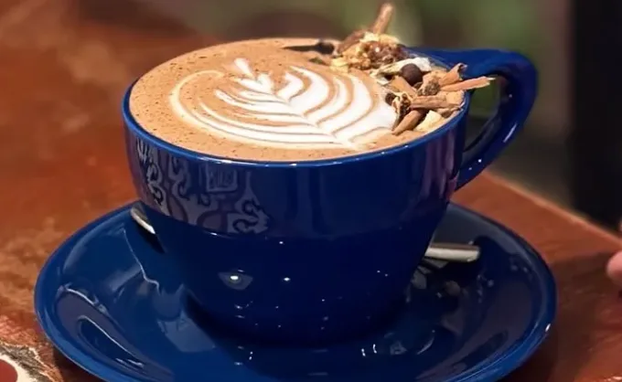 Cafés de NL. Café Tierra Libre: libros, arte urbano y 3 bebidas que son muy pedidas, en Barrio Antiguo - Monterrey Centro, Nuevo León