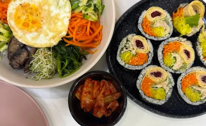 Tres auténticos coreanos en San Pedro: lugares chicos, comida casera y bebidas importadas. Uno de ellos no "maneja" el menú en español