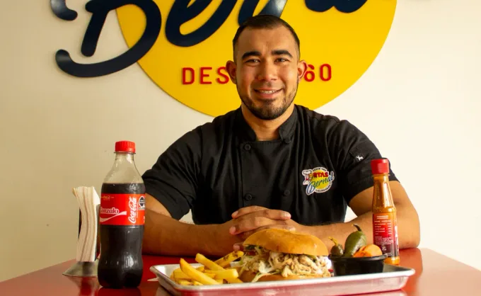 Héroes del servicio Coca-Cola.  La receta de éxito de Tortas Bernal: conservar la tradición y acercarse a un nuevo público