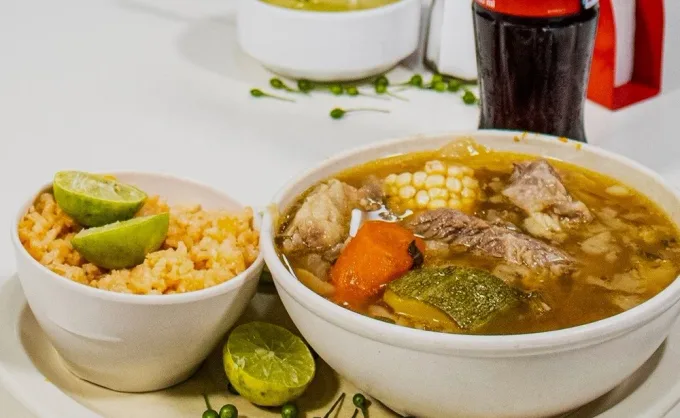 Cinco fondas y cafeterías con caldo de res casero en MTY
