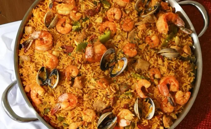 Dos restaurantes españoles con paellas caseras en SPG