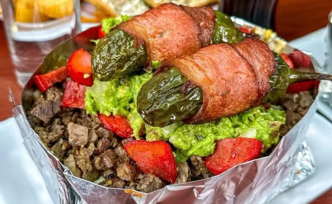 Siete lugares populares con papas asadas grandes en MTY Sur