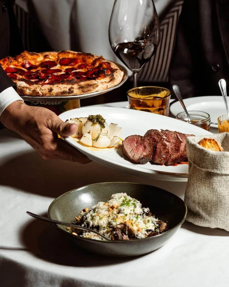 "Una dieta balanceada incluye proteinas y vegetales". Vanessa Sierra con sus recomendaciones en Bestia, el restaurante argentino de cortes