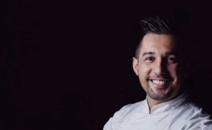 El éxito a través de los otros: El chef que busca dejar escuela en cada cocina. Remy Garibay