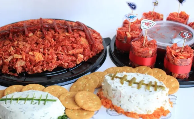 Los servicios de catering también se suman al festejo del Super Bowl. Aquí 7 opciones en MTY y SP con menús y bocadillos temáticos para ver el juego en casa - San Pedro, Nuevo León