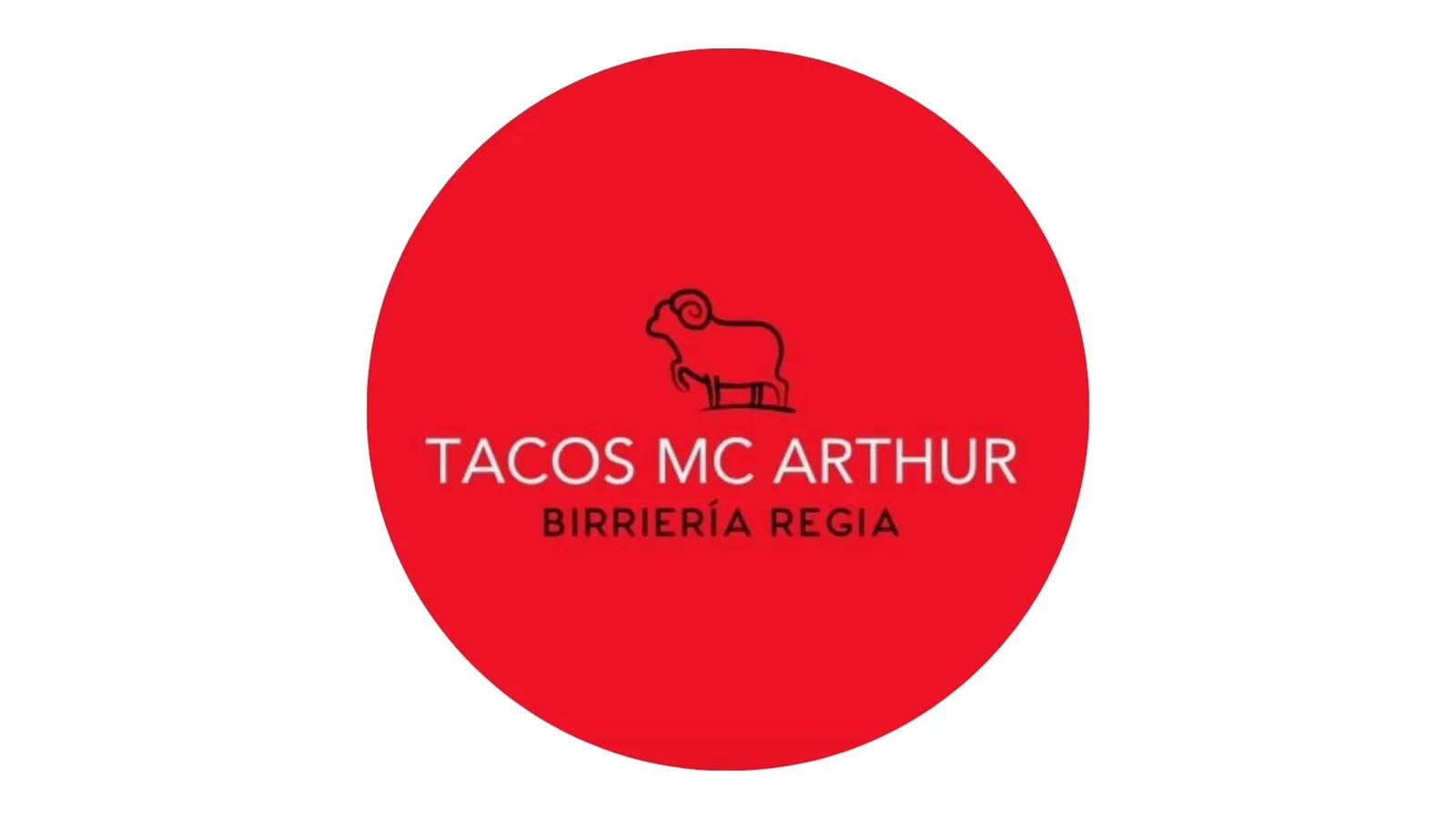 Taquerías icónicas. Tacos Mc Arthur: desde 1987 ofrece tacos de birria de borrego y barbacoa de res en Cumbres, casi 40 años antes de que se popularizara en NL