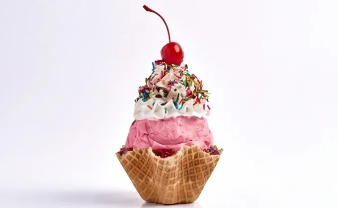Helados Sultana, la heladería con más de 70 años de historia, ya tiene su "Platillo Icónico de NL": Sundae, el postre que combina la nieve con mermelada de fresa - Carretera, Nuevo León