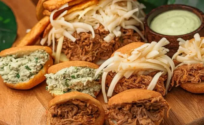 ¿Sabías que en NL también hay restaurantes de comida venezolana? Aquí 5 opciones para probar tequeños, arepas, empanadas y patacones sin salir de Monterrey