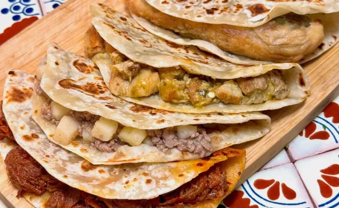 Aquí 3 taquerías mañaneras en SP: bien servidos, variedad de salsas y cebolla morada. Muchas personas coinciden que son de las mejores adiciones a la zona - Tacos, Nuevo León