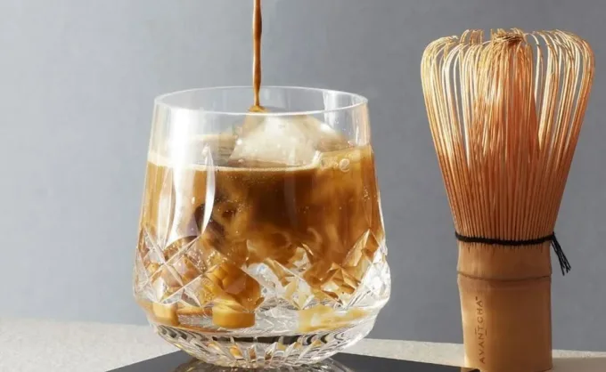 Cafés independientes de NL. Té hojicha: la alternativa del matcha japonés que apenas se encuentra en MTY. Dicen que podría ser la nueva moda... ¿cobrará fuerza?